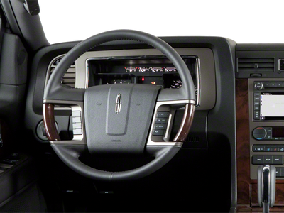 2011 Lincoln Navigator L Base
