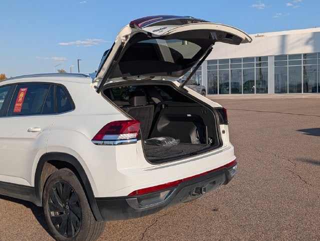 2025 Volkswagen Atlas Cross Sport 2.0T SE w/Technology