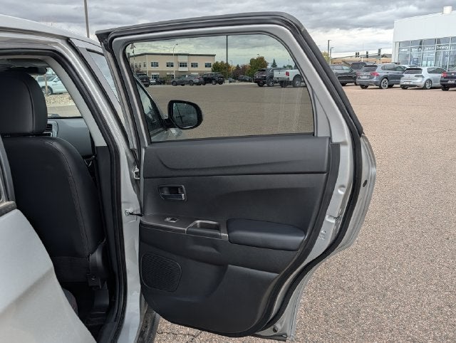 2025 Mitsubishi Outlander Sport 2.0 ES