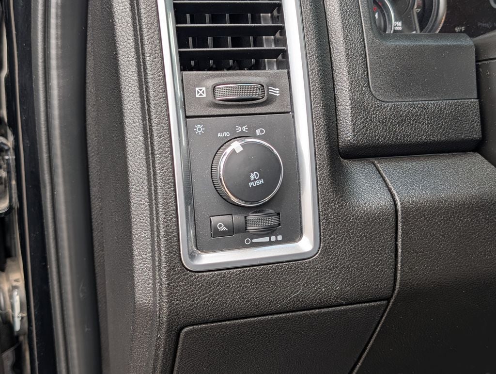 2023 RAM 1500 SLT
