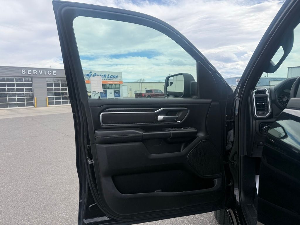 2025 RAM 1500 Big Horn Crew Cab 4x4 5'7' Box