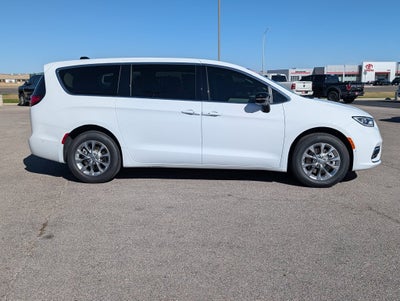 2024 Chrysler Pacifica Touring L AWD