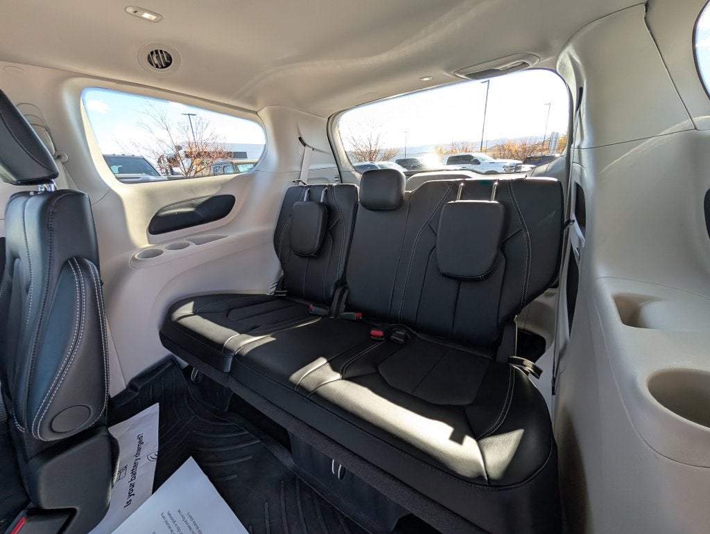 2024 Chrysler Pacifica Touring L AWD