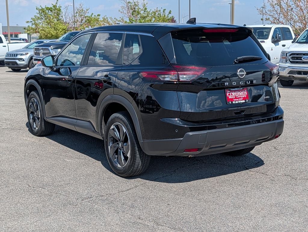 2025 Nissan Rogue SV