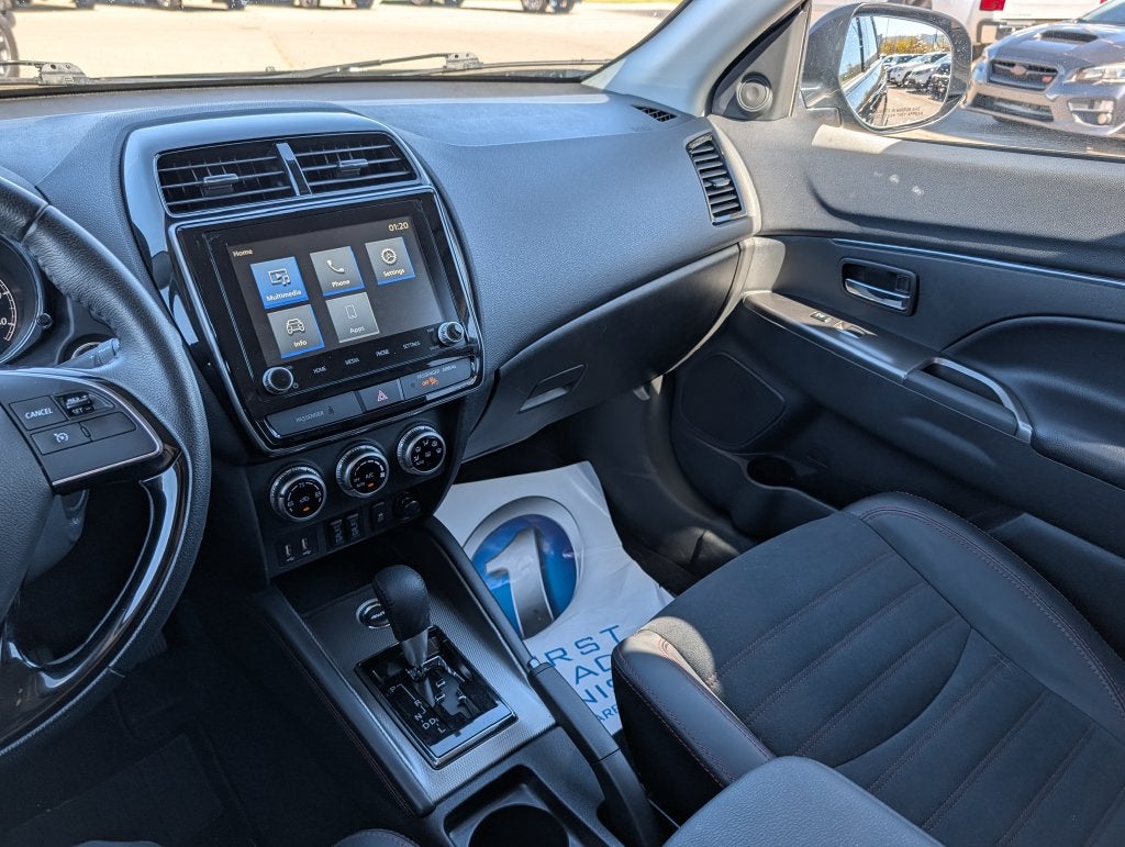 2025 Mitsubishi Outlander Sport Base
