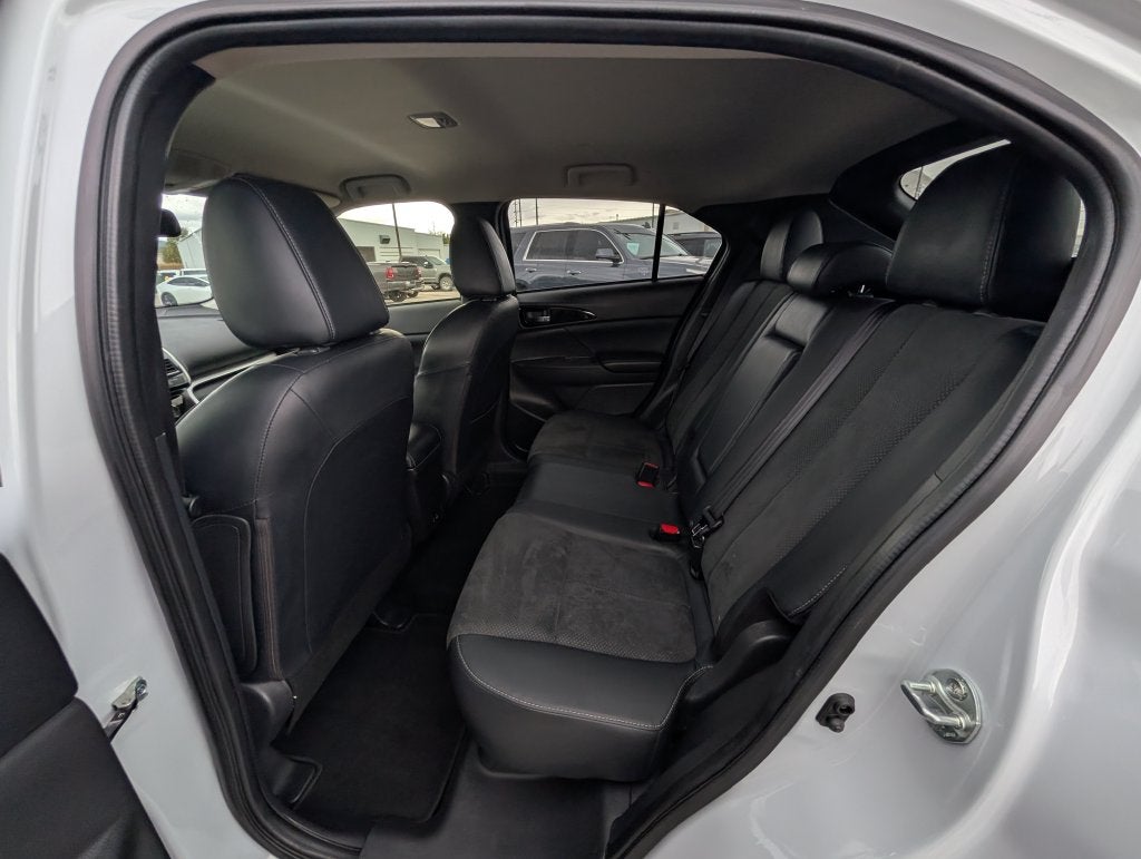 2025 Mitsubishi Eclipse Cross Base