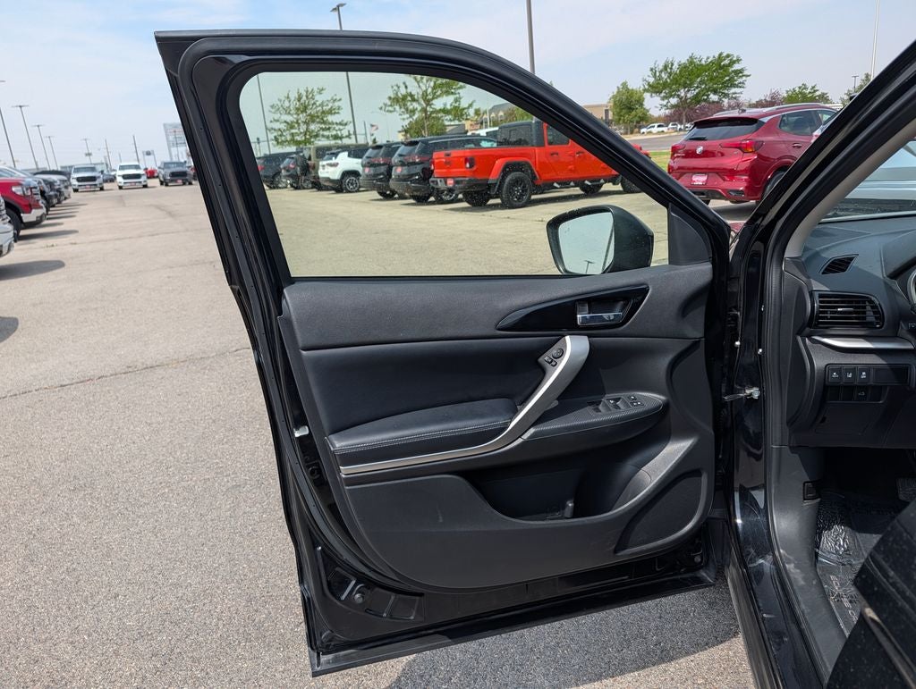 2025 Mitsubishi Eclipse Cross Base