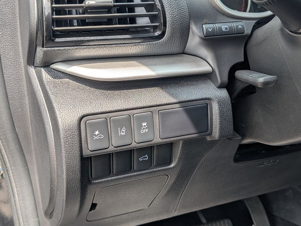 2025 Mitsubishi Eclipse Cross Base