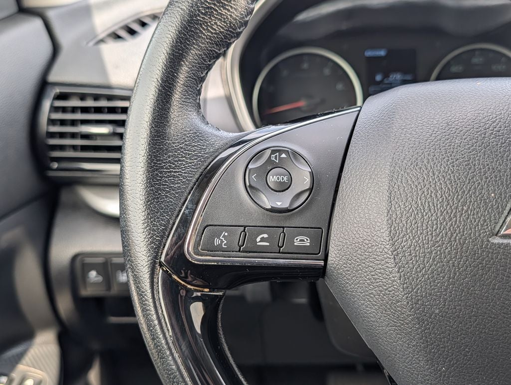 2025 Mitsubishi Eclipse Cross Base