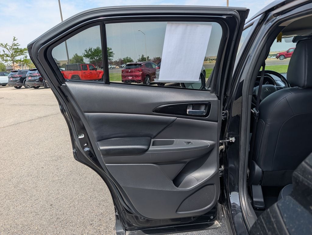 2025 Mitsubishi Eclipse Cross Base