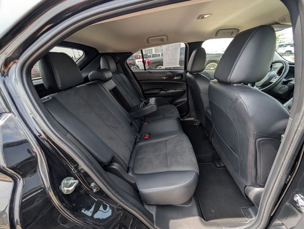 2025 Mitsubishi Eclipse Cross Base