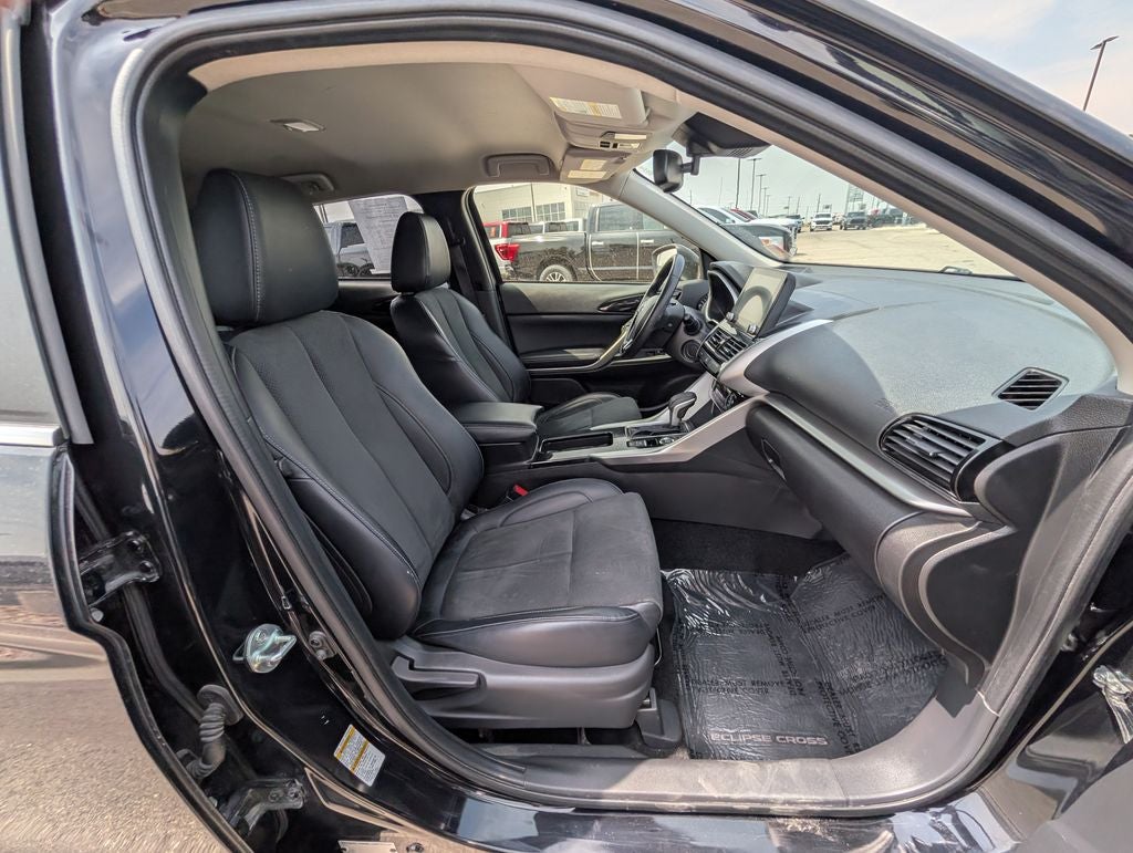 2025 Mitsubishi Eclipse Cross Base