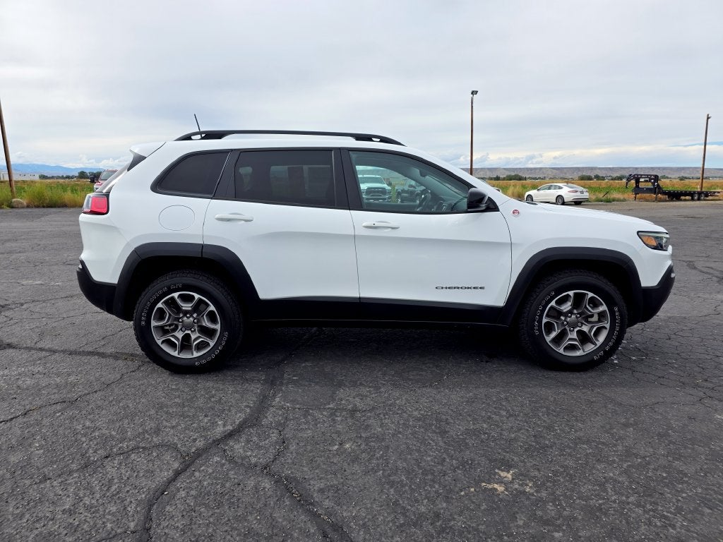 2022 Jeep Cherokee Trailhawk