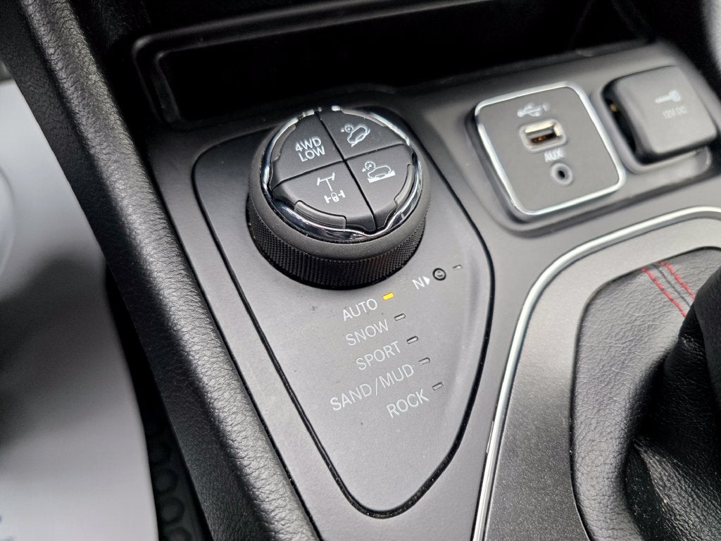 2022 Jeep Cherokee Trailhawk