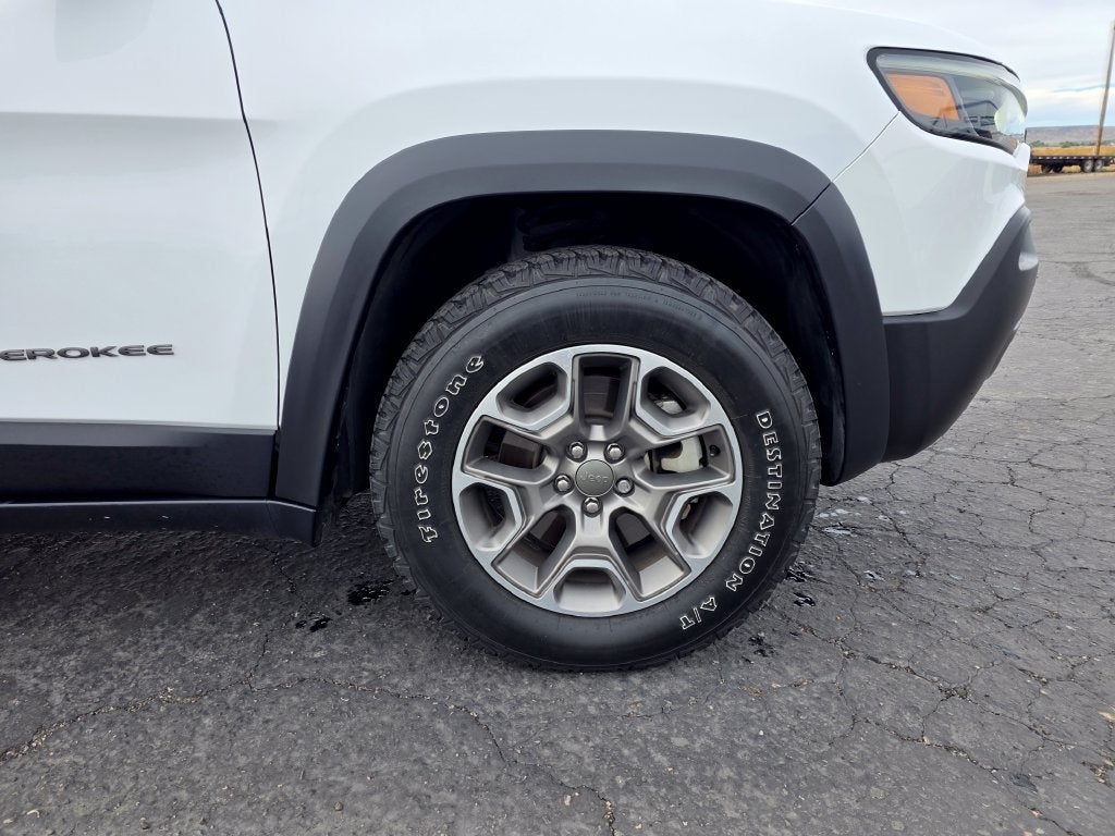 2022 Jeep Cherokee Trailhawk