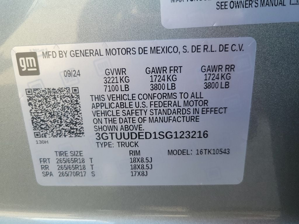2025 GMC Sierra 1500 SLT