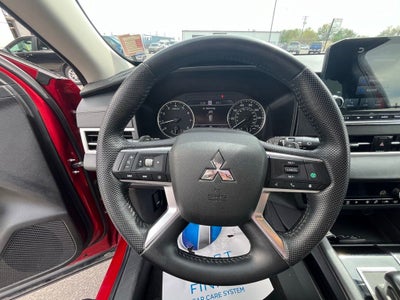2023 Mitsubishi Outlander SE