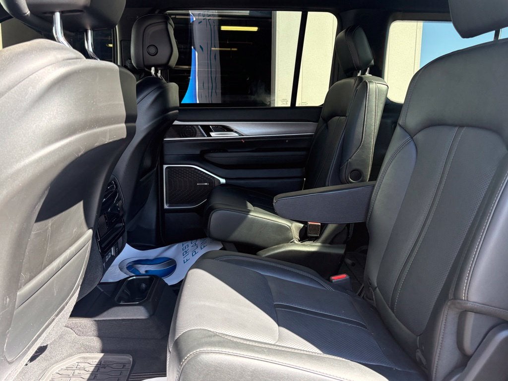 2025 Jeep Wagoneer Series II