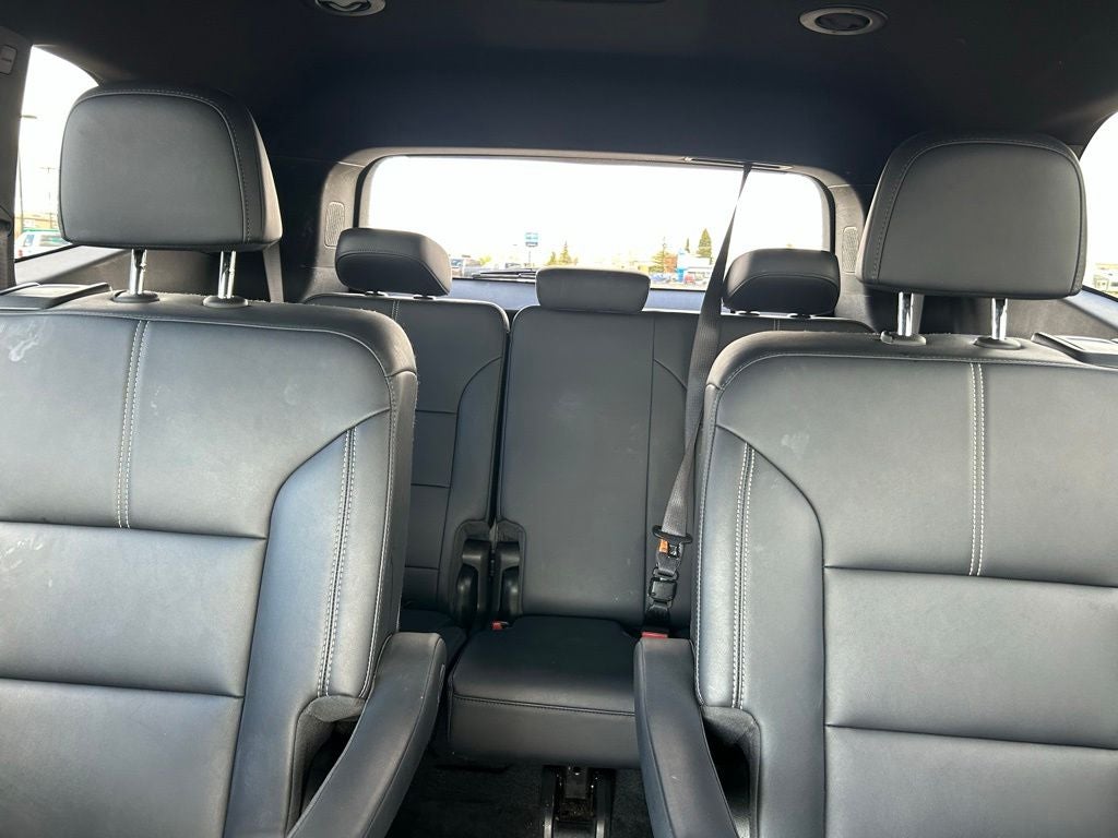 2024 GMC Acadia Elevation