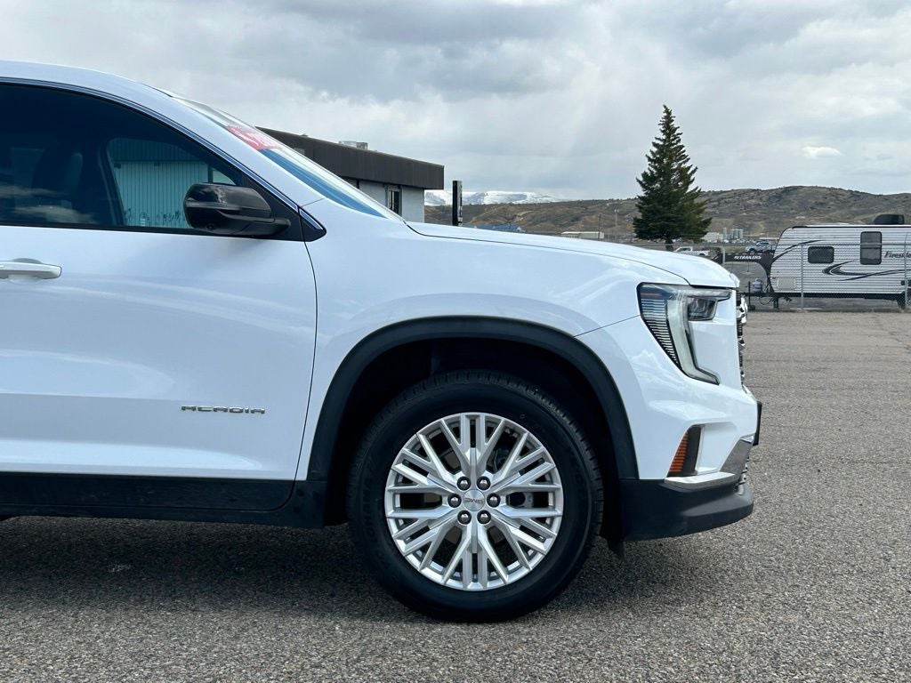 2024 GMC Acadia Elevation