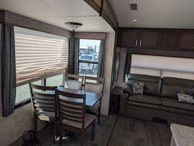 2018 Highland Ridge Mesa Ridge 5th Wheel M-337RLS