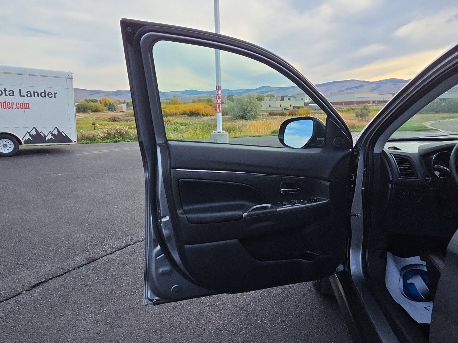 2025 Mitsubishi Outlander Sport Base