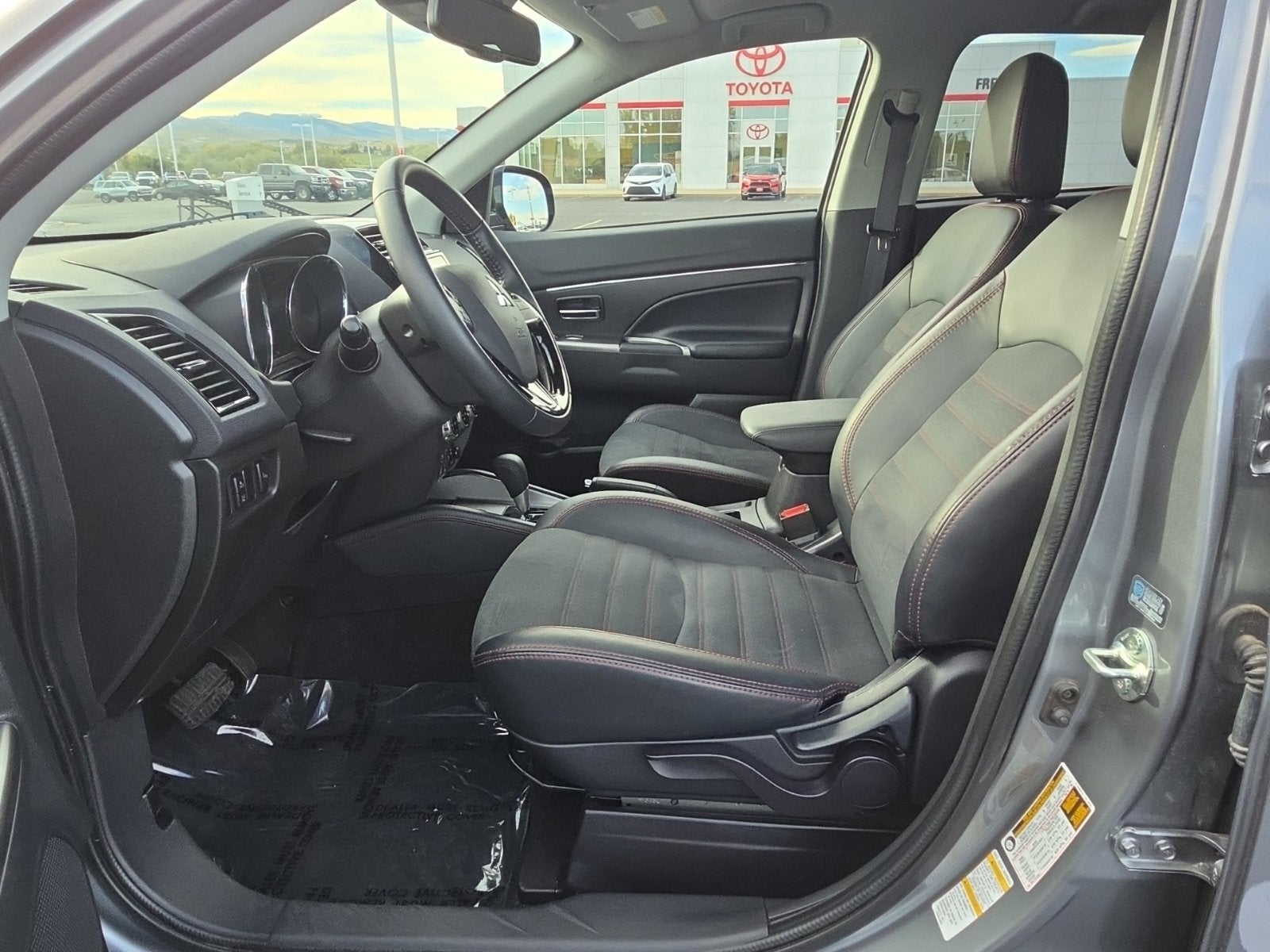 2025 Mitsubishi Outlander Sport Base