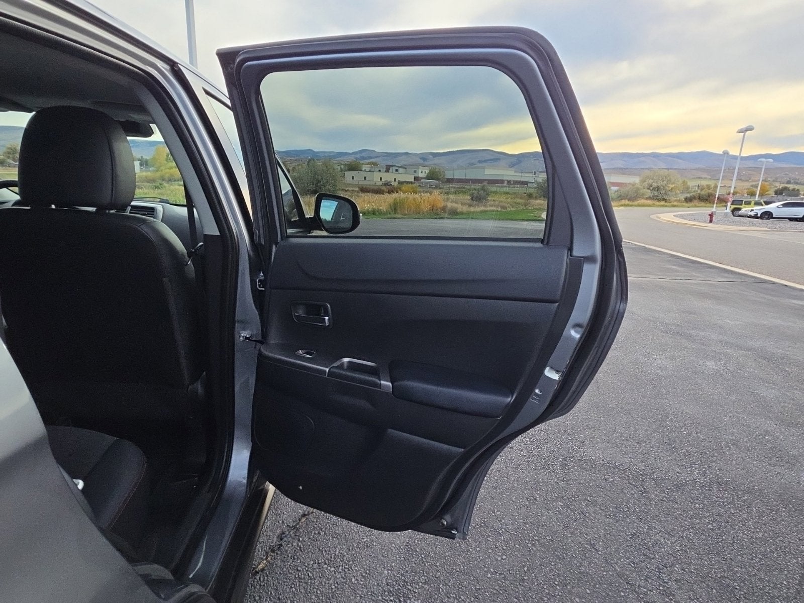 2025 Mitsubishi Outlander Sport Base