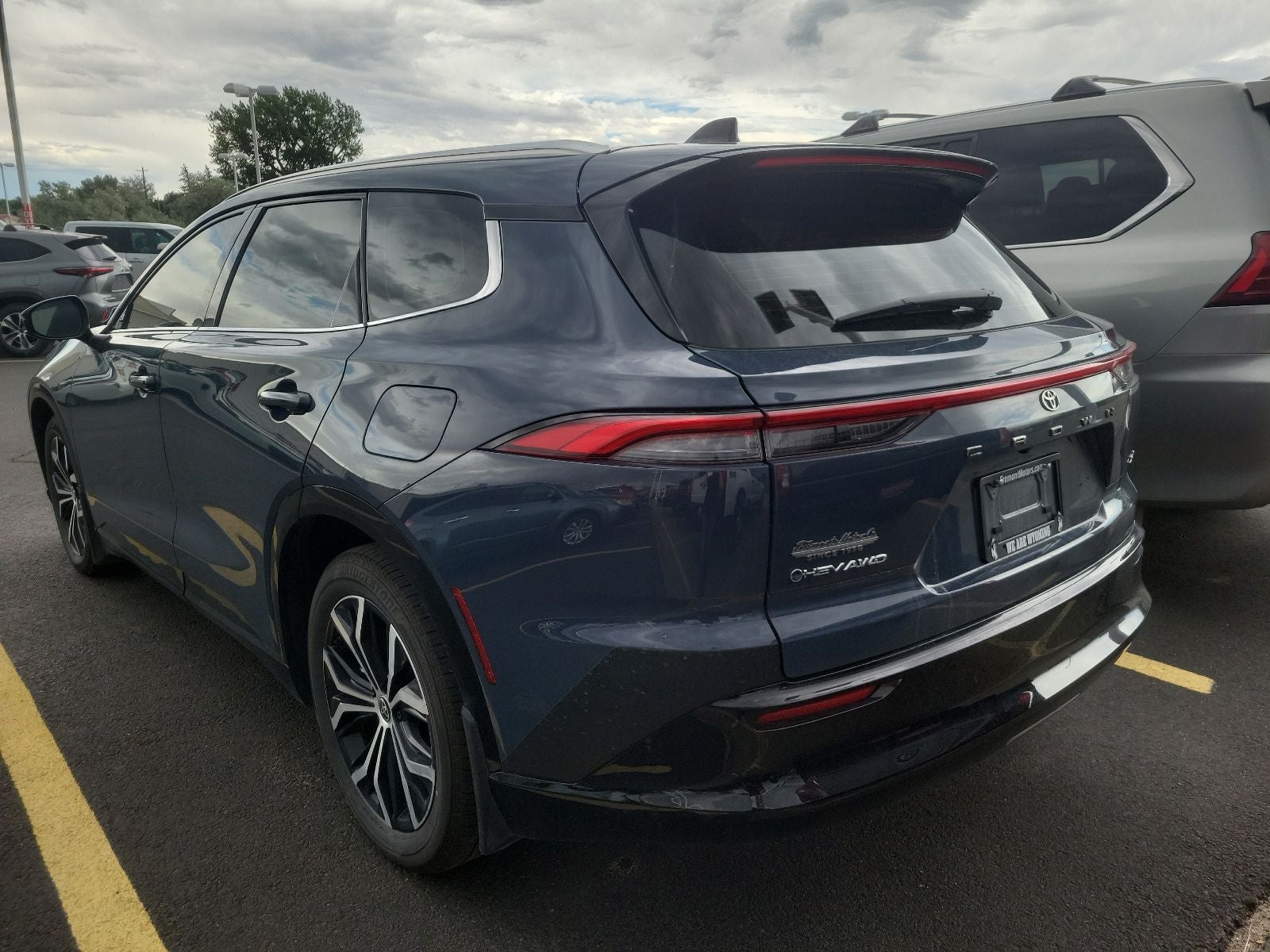 2025 Toyota Crown Signia XLE