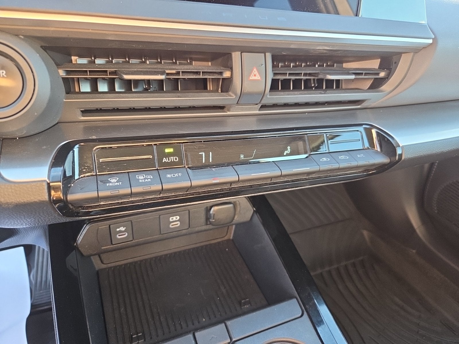 2024 Toyota Prius LE