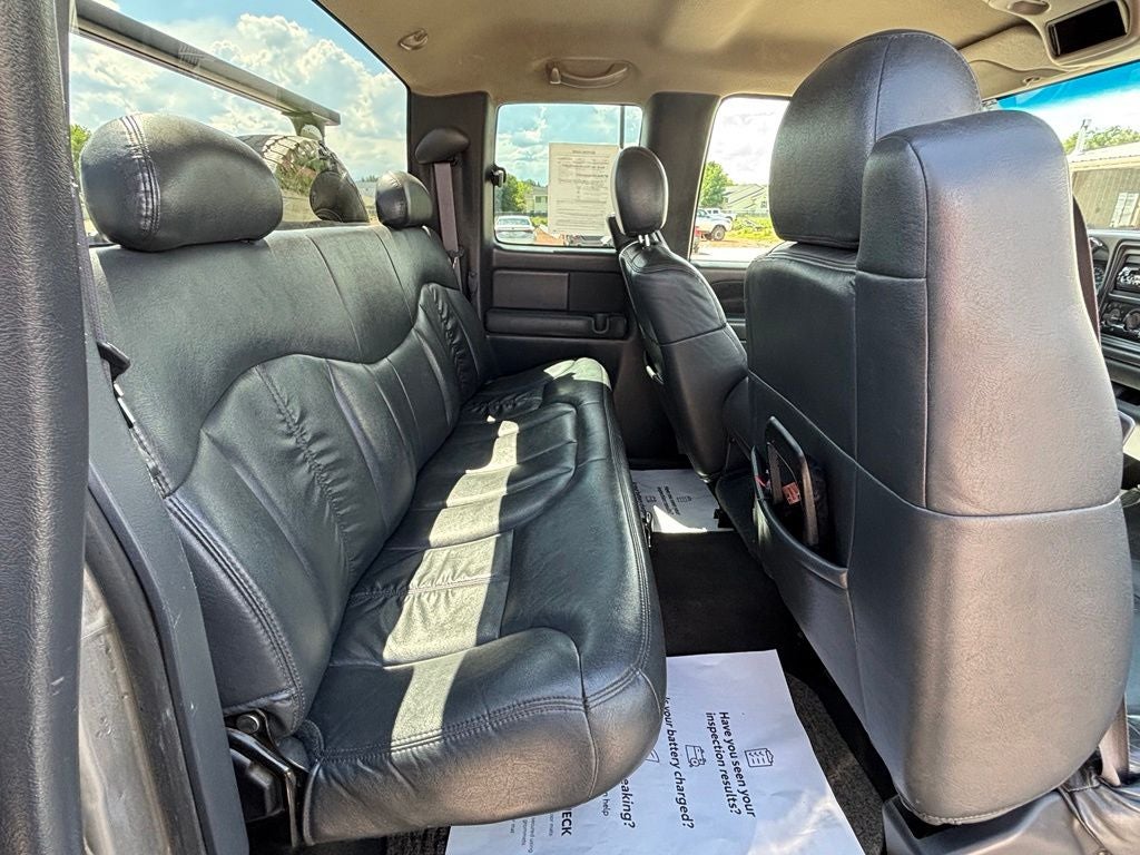2000 Chevrolet Silverado 1500 LS