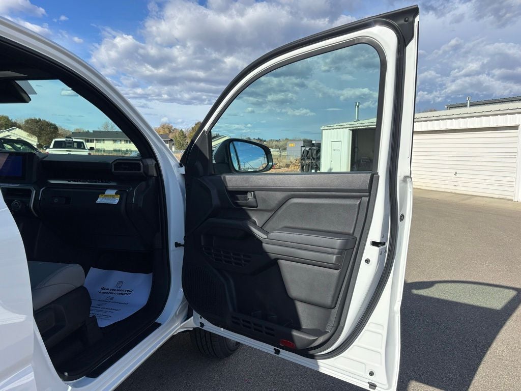 2025 Toyota Tacoma SR5 4X4