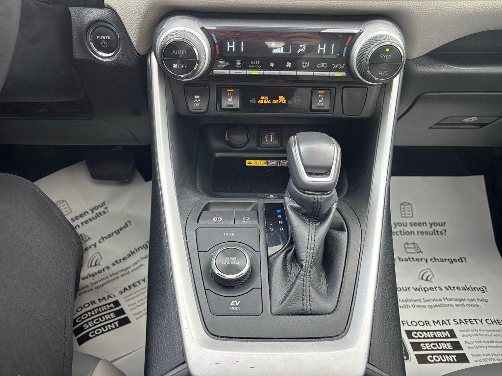 2023 Toyota RAV4 Hybrid XLE Premium