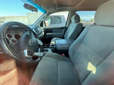 2016 Toyota Sequoia SR5 5.7L