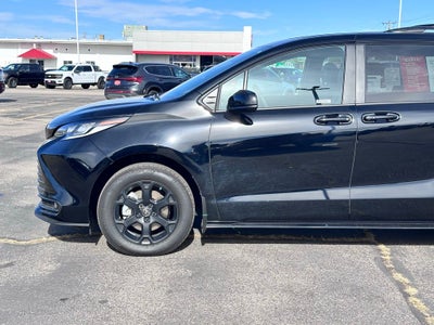 2025 Toyota Sienna XLE 7 Passenger