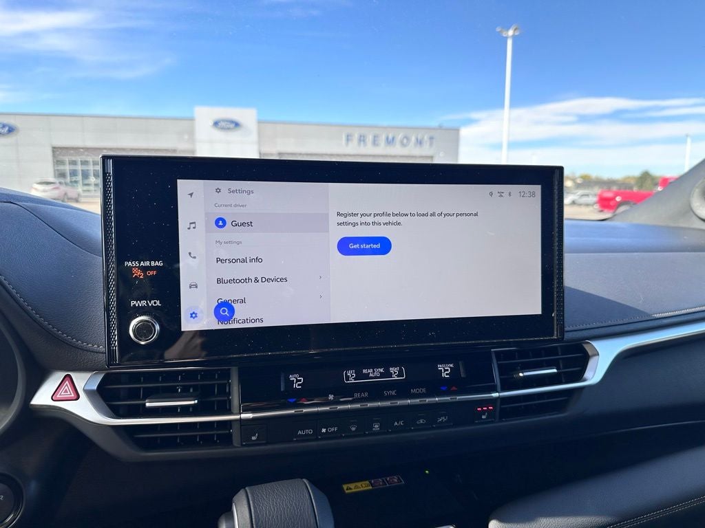 2025 Toyota Sienna XLE 7 Passenger
