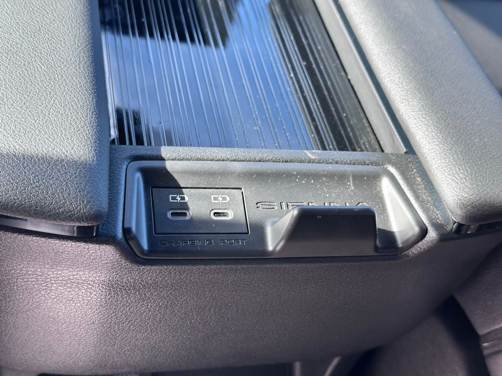 2025 Toyota Sienna XLE 7 Passenger