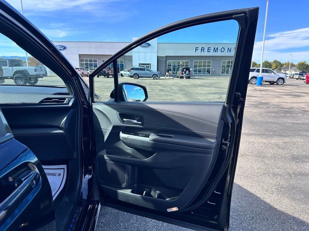 2025 Toyota Sienna XLE 7 Passenger
