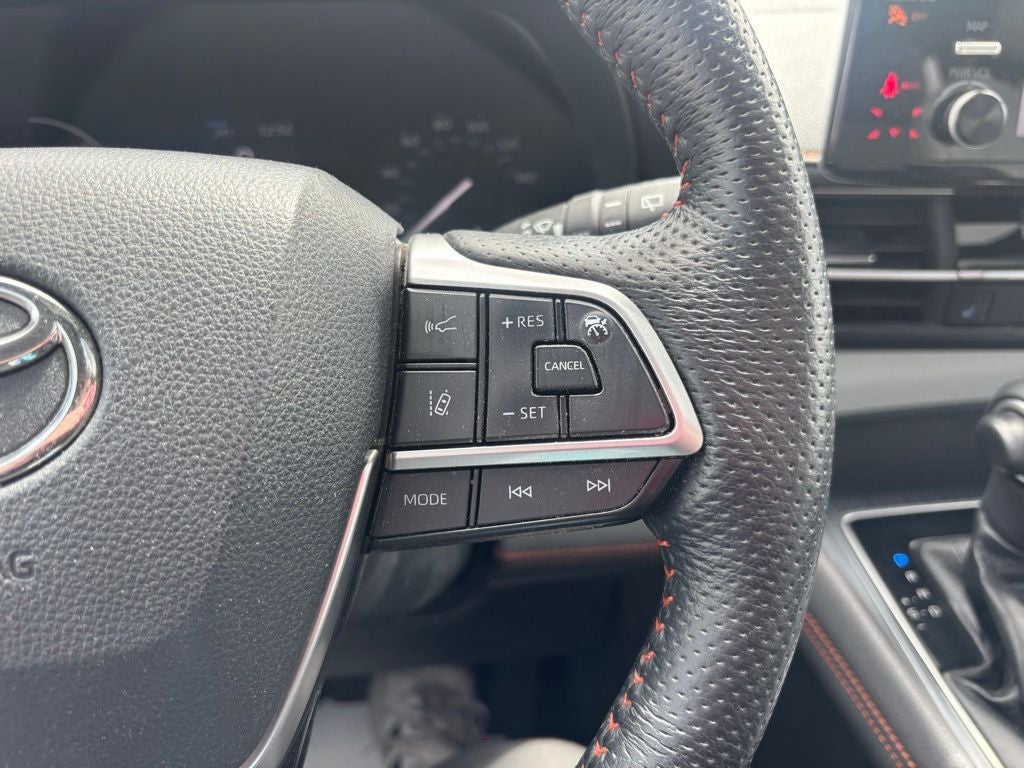2021 Toyota Sienna XSE 7 Passenger