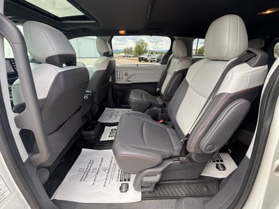 2021 Toyota Sienna XSE 7 Passenger