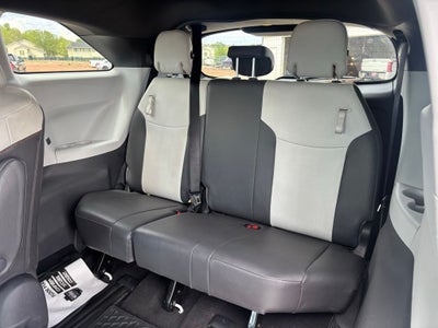 2021 Toyota Sienna XSE 7 Passenger