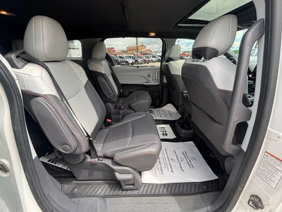 2021 Toyota Sienna XSE 7 Passenger