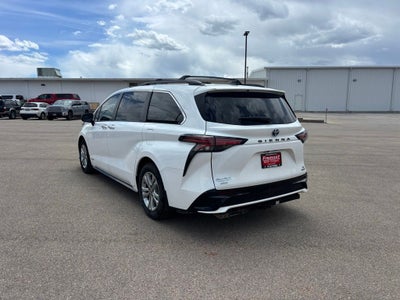 2021 Toyota Sienna XSE 7 Passenger