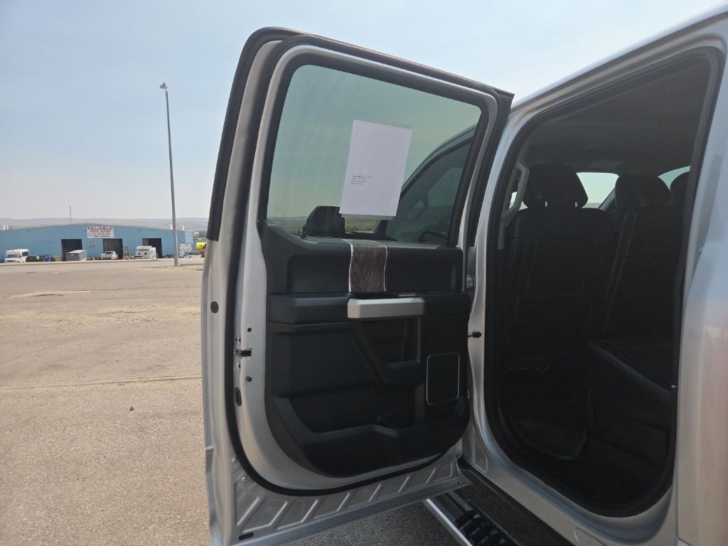 2018 Ford F-250SD Lariat 160"