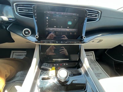 2023 Jeep Wagoneer Base