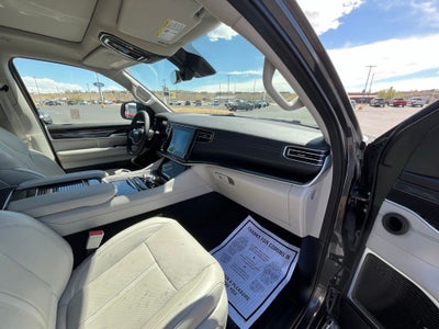 2023 Jeep Wagoneer Base