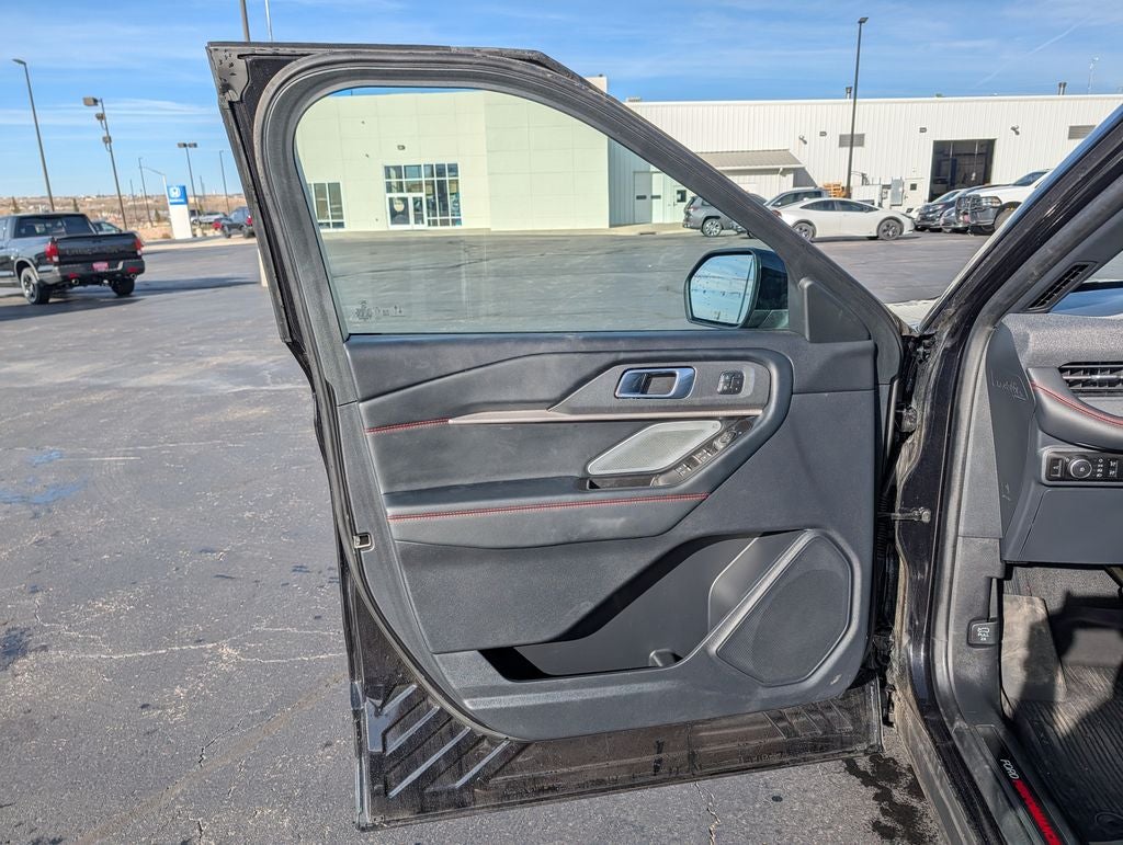 2025 Ford Explorer ST 4WD