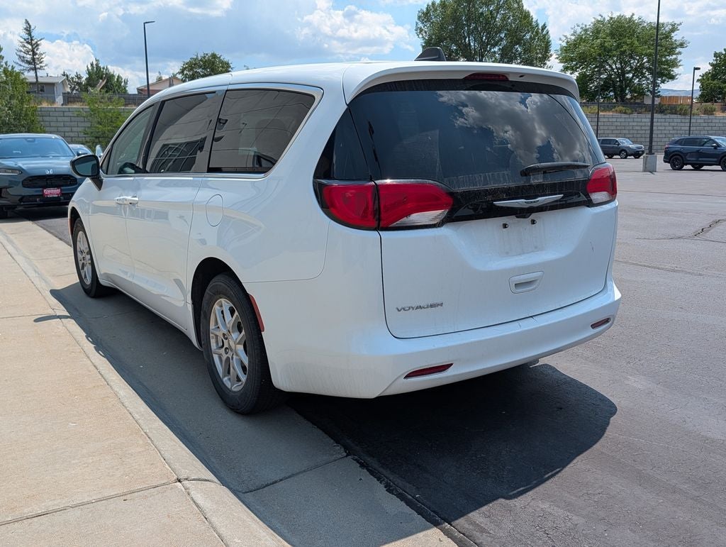 2024 Chrysler Voyager LX