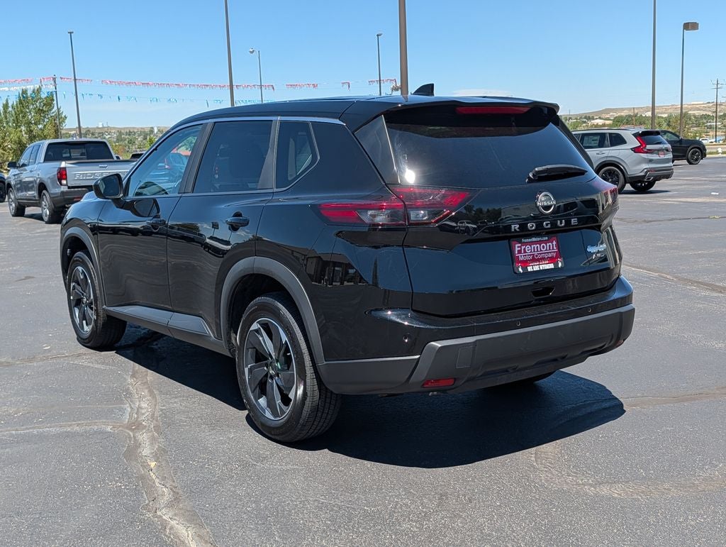 2025 Nissan Rogue SV