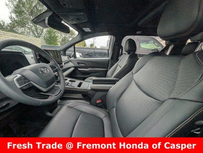 2025 Toyota Sienna Woodland Edition